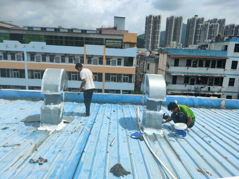 汉南钢结构屋面涂料维修方法